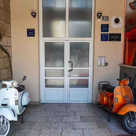 And Style Luxury Split