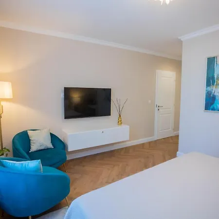 And Style Luxury 스플리트