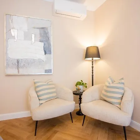 Bed & Breakfast And Style Luxury