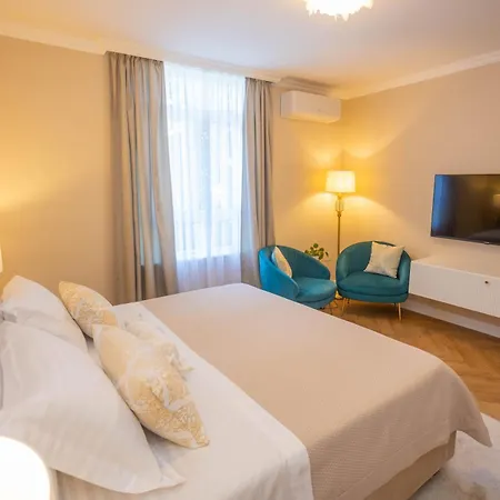 And Style Luxury Bed & Breakfast 4*