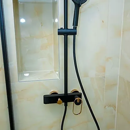 And Style Luxury krevet i doručak 4*