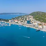 Bed & Breakfast And Style Luxury 4*
